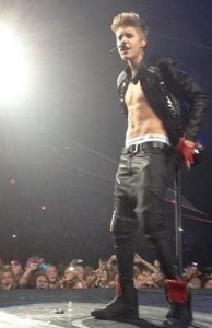 Justin Bieber4 194x300 Selena Gomez preoccupata per Justin Bieber immgine