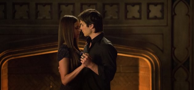 Damon e Elena 4x07 foto