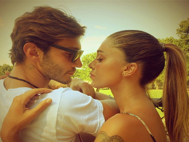 Belen-Rodriguez-Stefano-De-Martino-abito-da-sposi