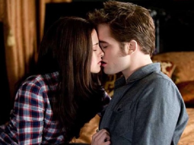 bacio bella edward