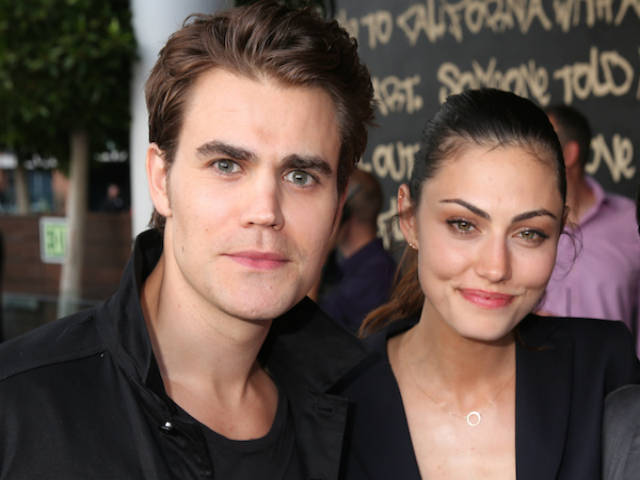 Paul Wesley e Phoebe Tonkin si sono lasciati: storia finita per gli attori di The Vampire Diaries