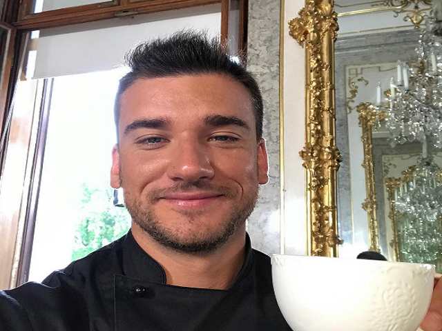 Quanti Anni Ha La Moglie Di Damiano Carrara