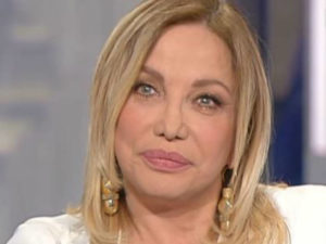 Simona Izzo, chi è il concorrente del Grande Fratello Vip 2017