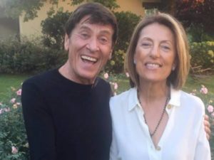 Gianni Morandi si svela: l'intervista al protagonista de L'Isola di Pietro