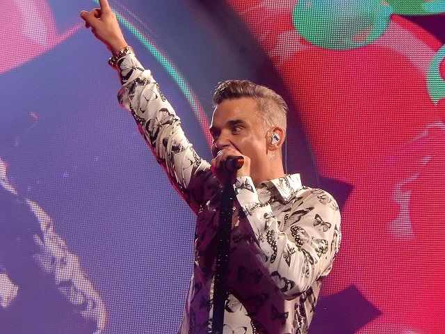 robbie williams quarto figlio san valentino