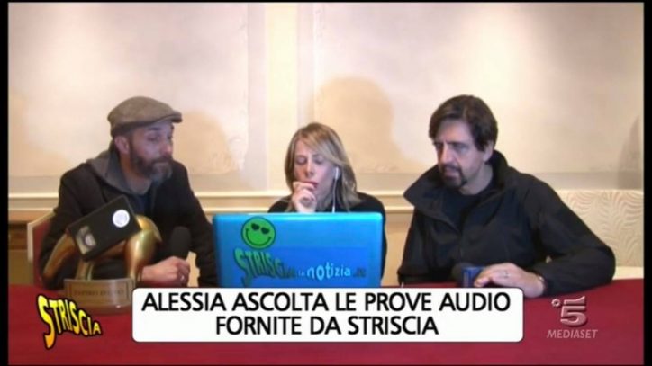 alessia marcuzzi ascolta le prove audio di striscia