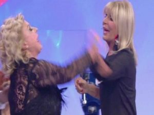 tina e gemma litigano a uomini e donne