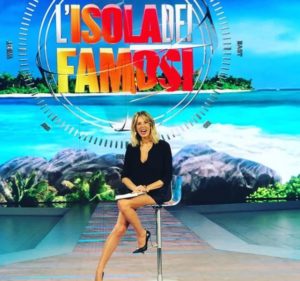 marcuzzi abito isola 5 marzo 2018