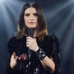 laura pausini black dress