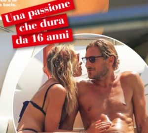 totti e ilary in barca