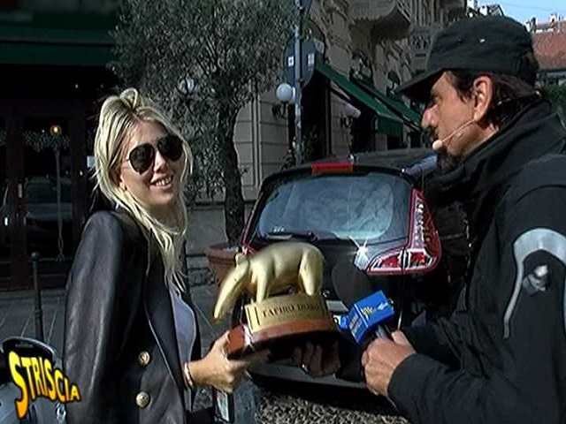 wanda nara tapiro striscia la notizia