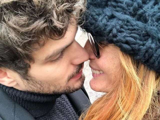 Elia Fongaro e Jane Alexander bacio