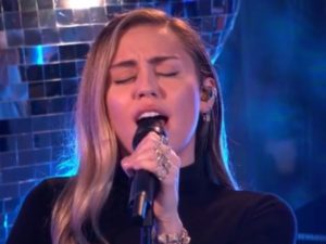 miley cyrus incinta