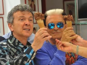 malgioglio e pupo insieme gelato al cioccolato