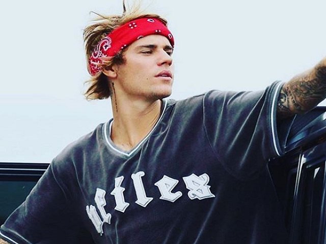 Justin Bieber, irruzione nella camera di hotel