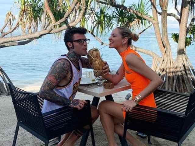 fedez chiara vacanza senza leone