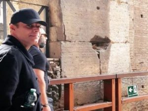 Turista d'eccezione al colosseo: Ricky Martin sorprende tutti