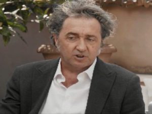 Paolo Sorrentino, la morte tragica dei genitori raccontata dalla Carrà