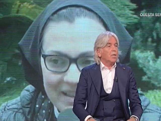 Suor Cristina e Zazzaroni giacca