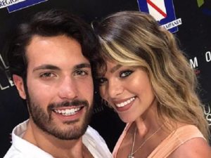 Chiara Esposito e Simone Bonaccorsi TI sigarette