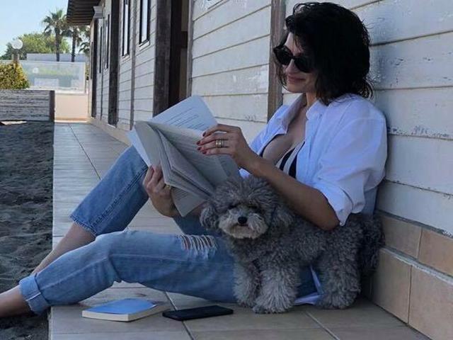 elisa isoardi con il suo cane zenit