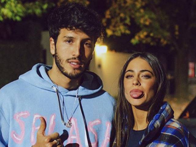 tini stoessel e sebastian yatra