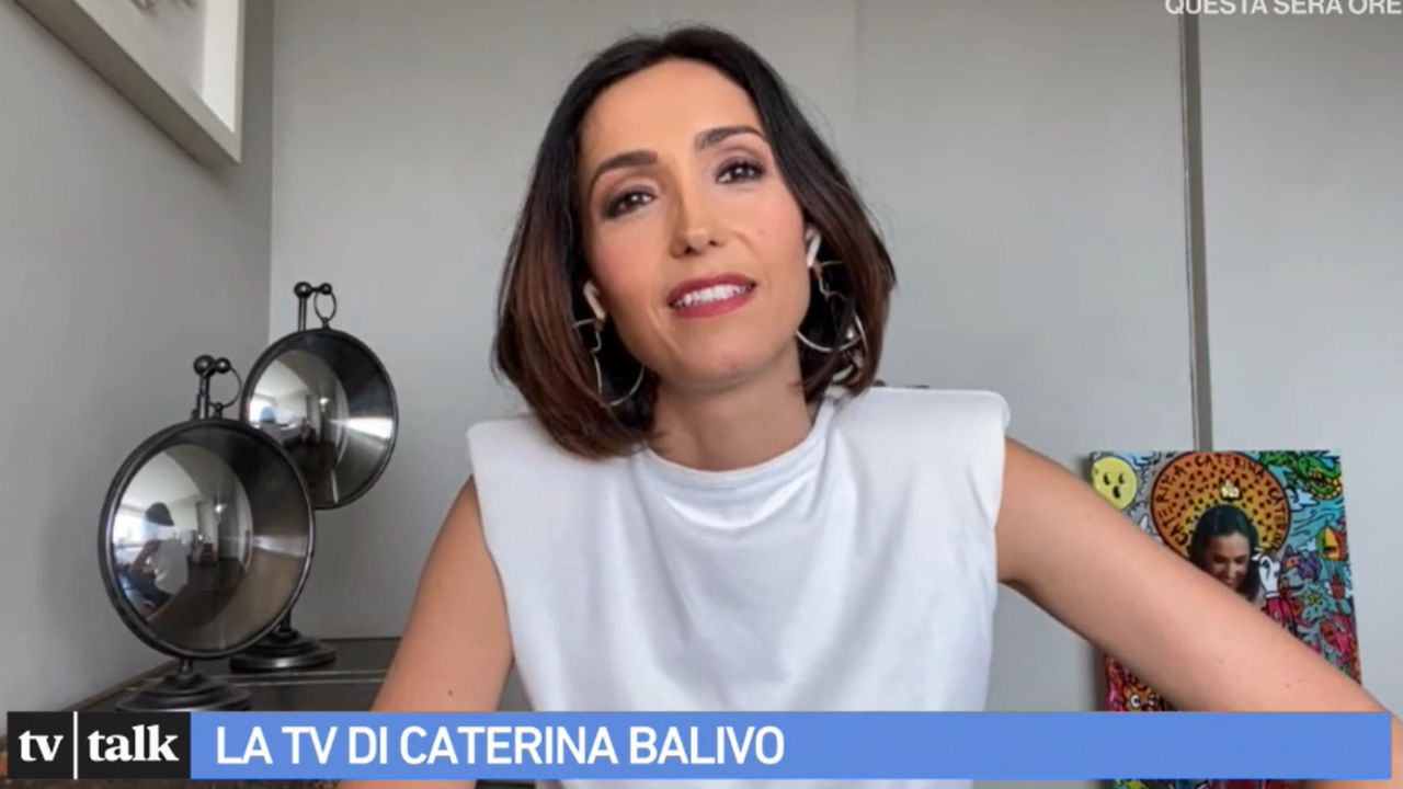 caterina balivo maglia bianca