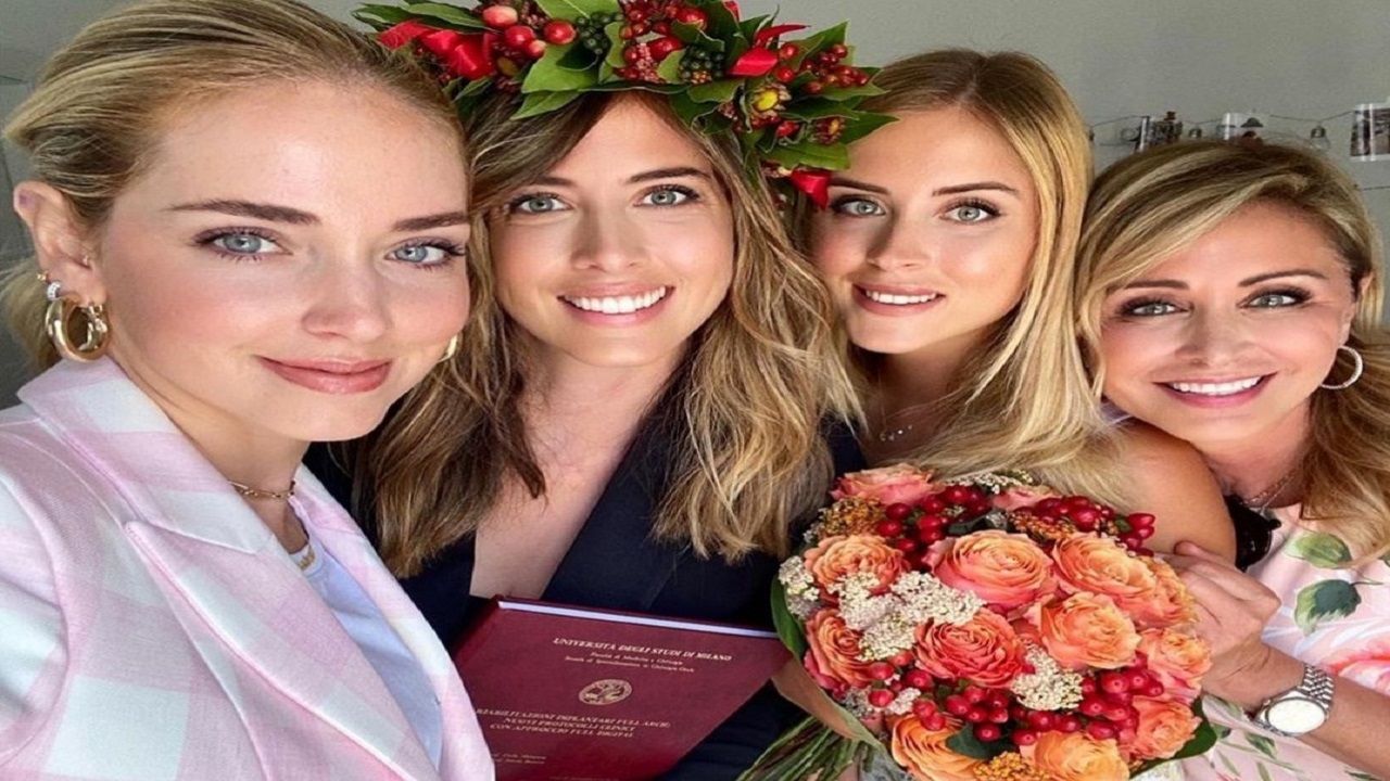 chiara ferragni sorella francesca laurea