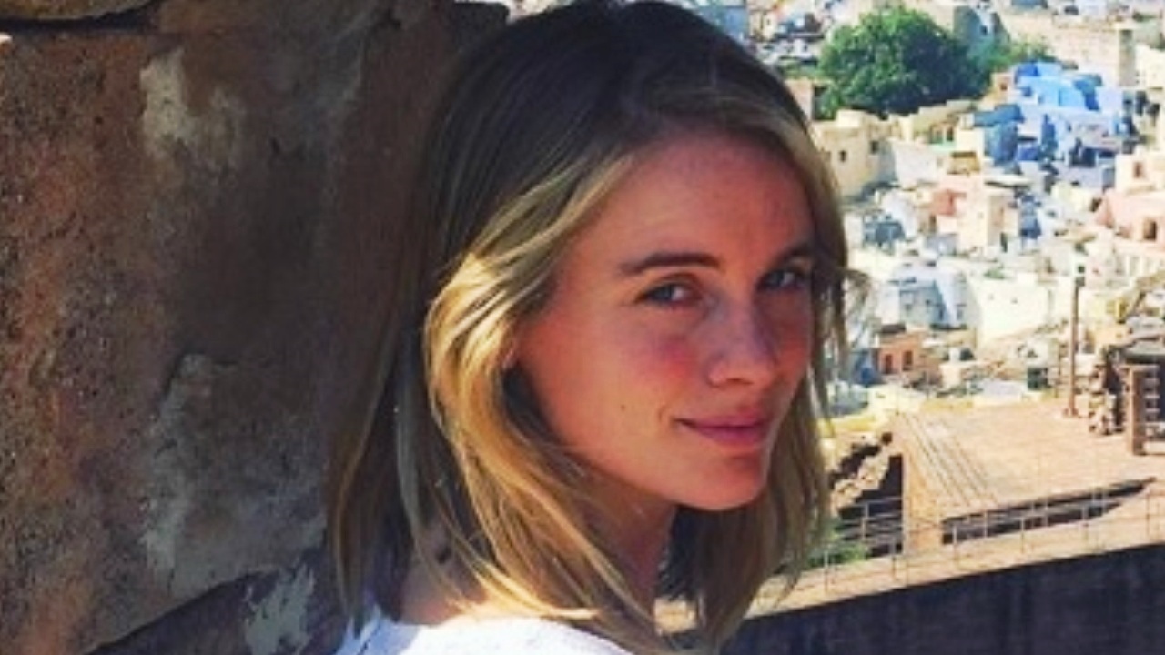 Una foto di primo piano di Cressida Bonas