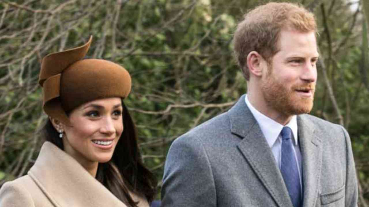 harry e meghan passeggiata