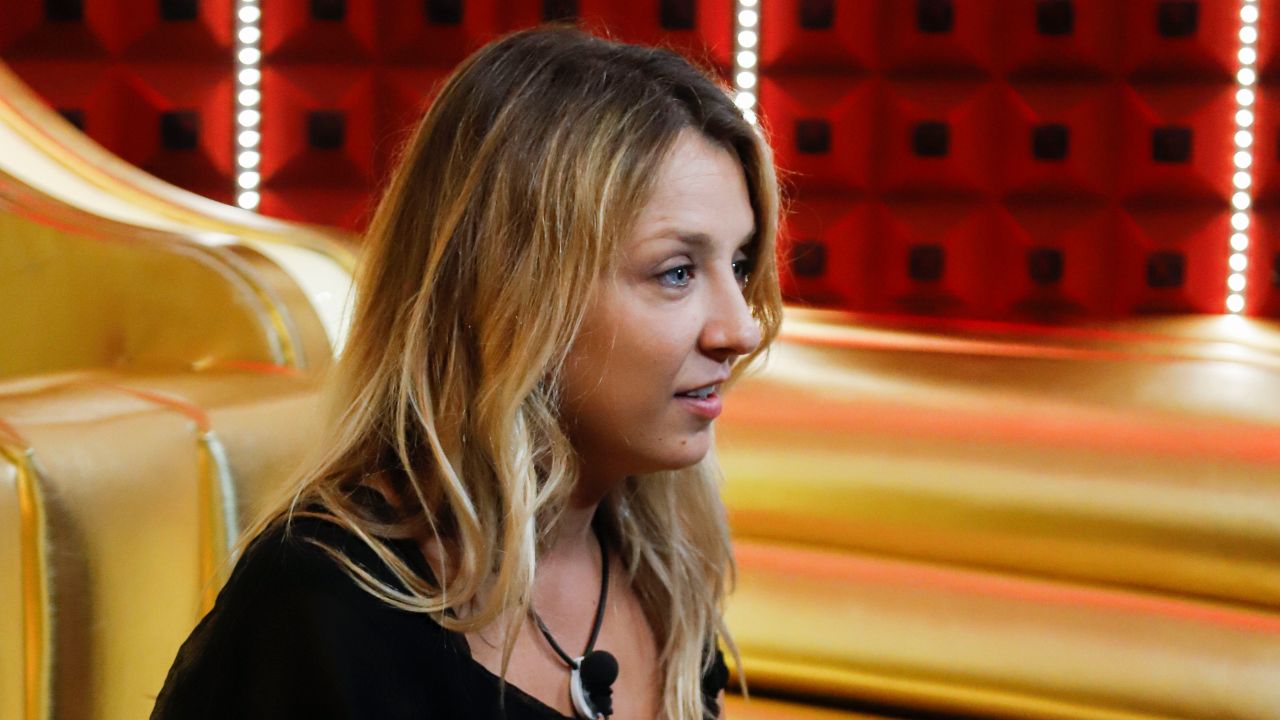 myriam catania nel confessionale