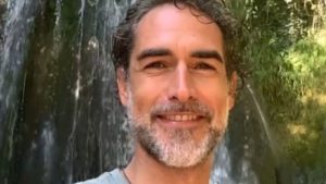 Sergio Muniz: nuova casa e nuovo lavoro grazie alla fidanzata Morena Sergio Muniz: nuova casa e nuovo lavoro grazie alla fidanzata Morena