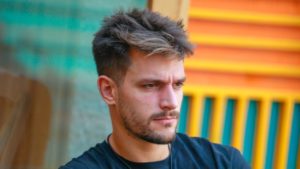 Andrea Zelletta in lacrime per i genitori: “Sono stato egoista”, il motivo Andrea Zelletta in lacrime per i genitori: “Sono stato egoista”, il motivo