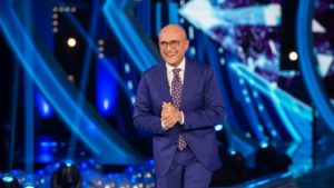 Stasera in tv “Una storia vera”: un trattore può attraversare il mondo Stasera in tv “Una storia vera”: un trattore può attraversare il mondo