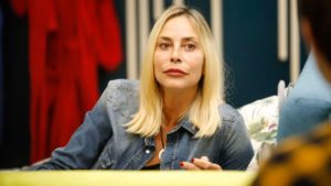 Gf Vip 5, il marito di Maria Teresa Ruta difende la moglie dopo il discusso ‘power point’ di Gaia Zorzi Gf Vip 5, il marito di Maria Teresa Ruta difende la moglie dopo il discusso ‘power point’ di Gaia Zorzi