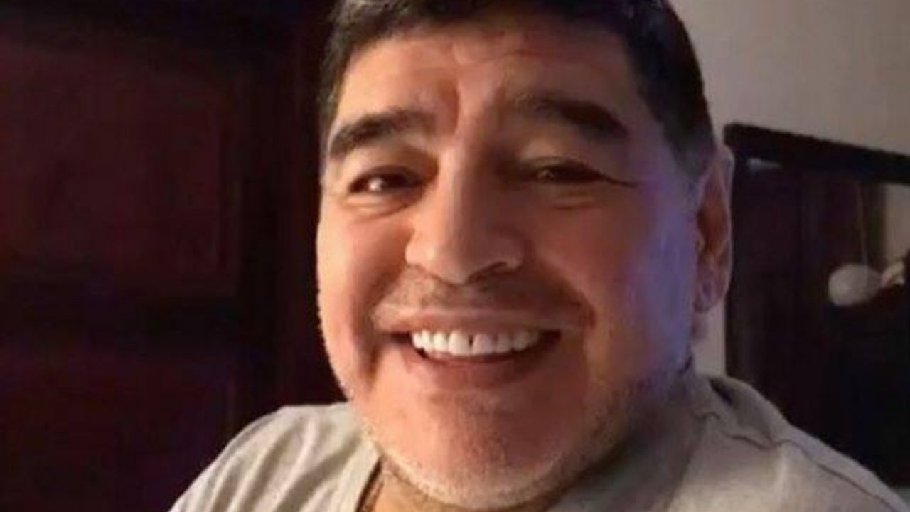 diego armando maradona sorriso