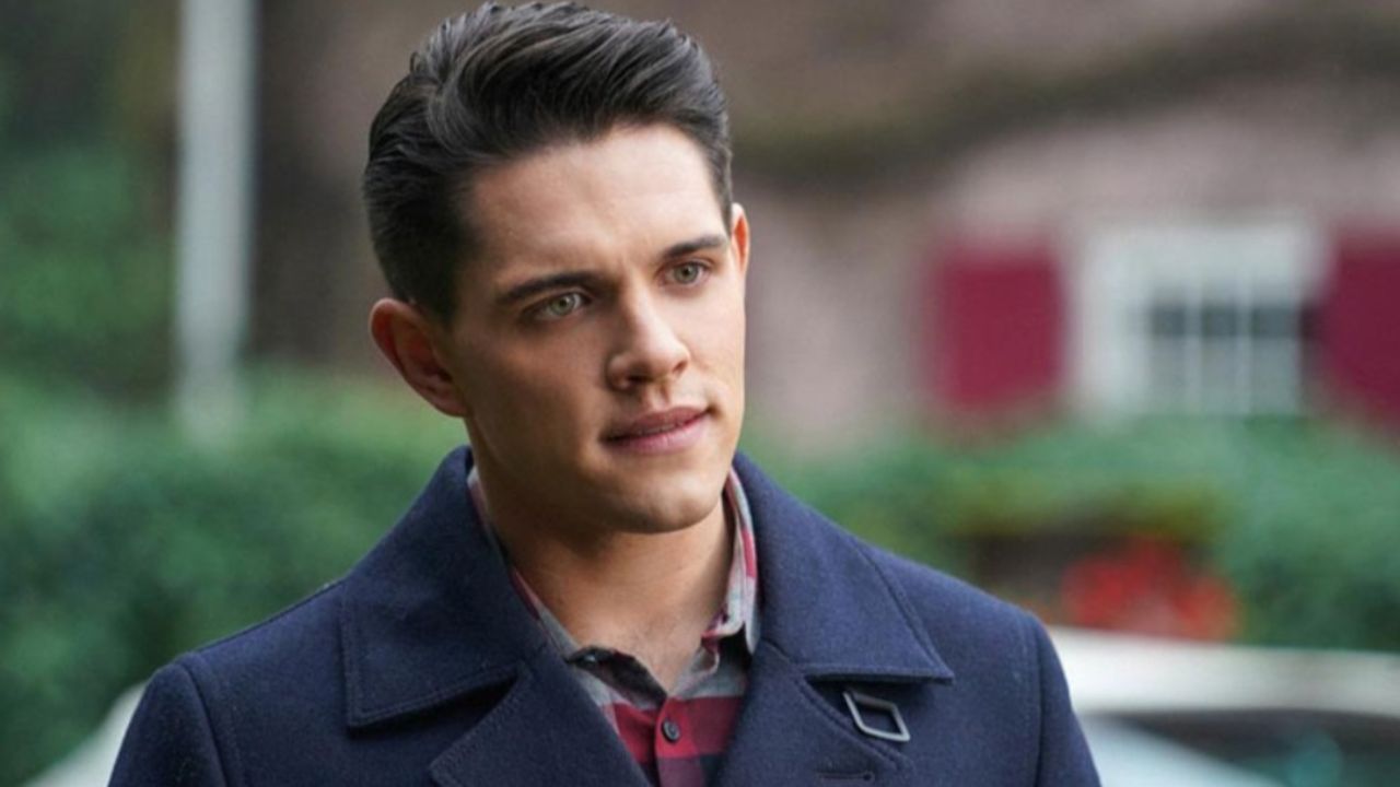 riverdale casey cott si sposa