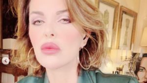 Alba Parietti: “Maradona non ci ha mai provato con me, ecco perché” Alba Parietti: “Maradona non ci ha mai provato con me, ecco perché”