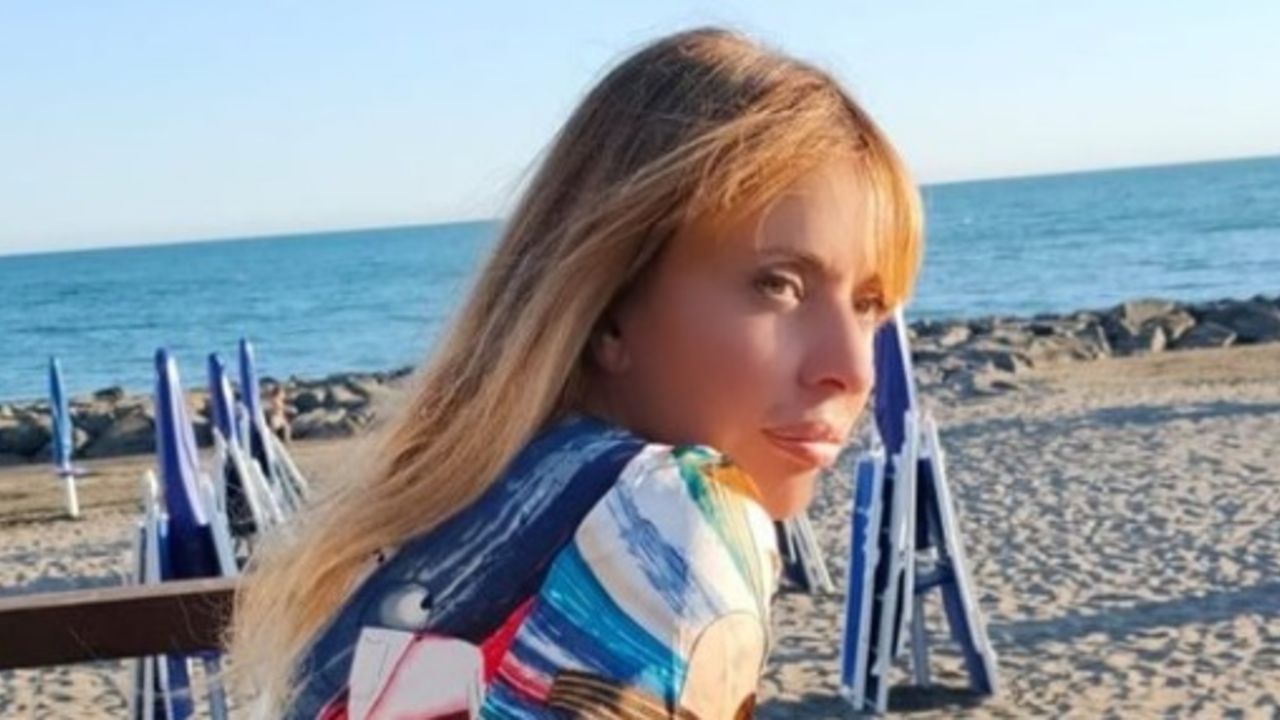 alessandra mussolini lascia la politica