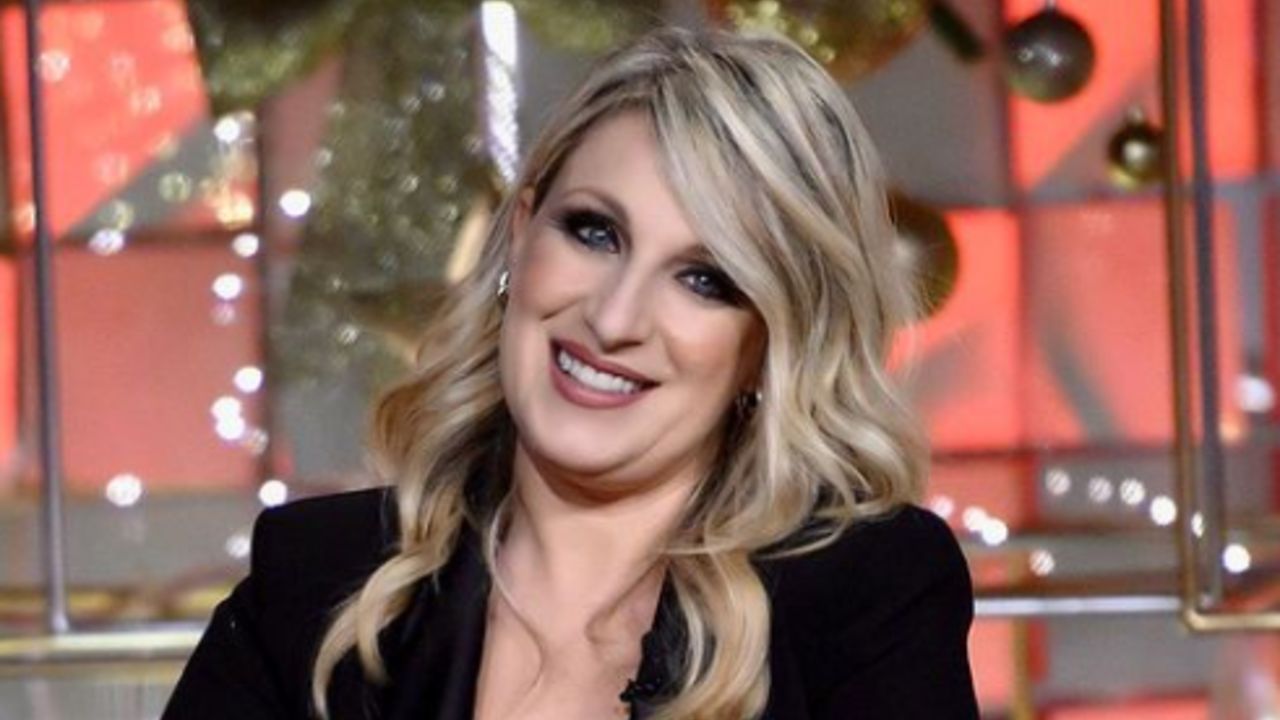 katia follesa sorriso