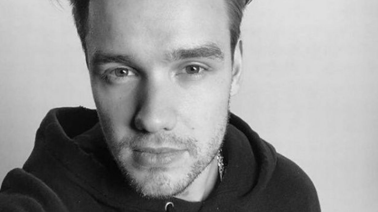 liam payne, selfie in bianco e nero