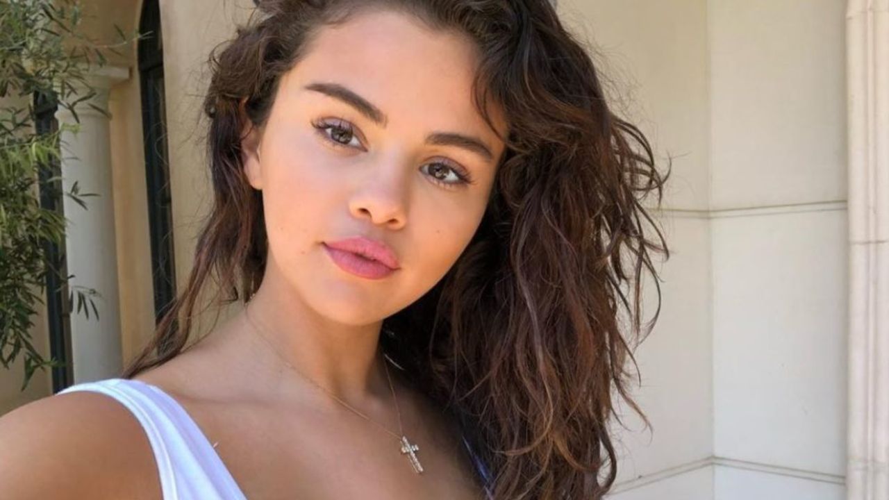 selena gomez attacco social media