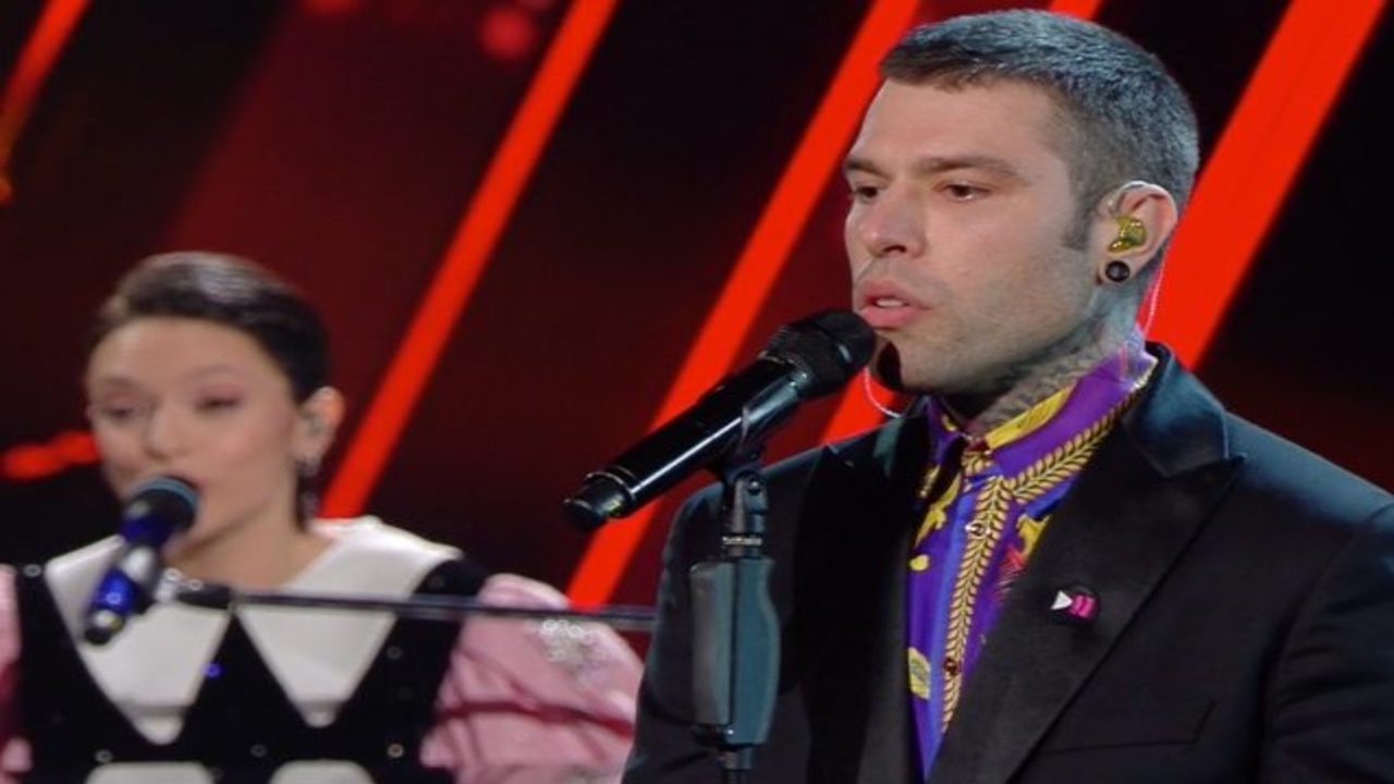 foto sanremo spille fedez