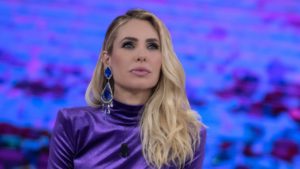 Isola dei Famosi undicesima puntata: nominati, un abbandono e new entry Isola dei Famosi undicesima puntata: nominati, un abbandono e new entry