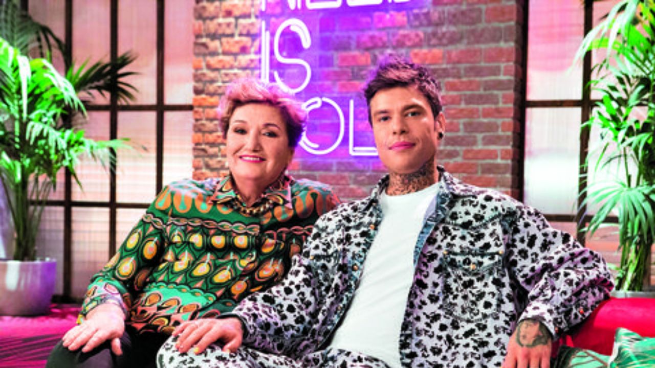 lol con fedez e mara maionchi