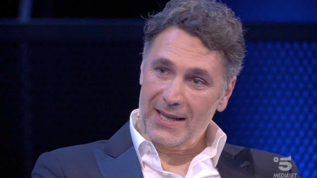 Felicissima Sera Raoul Bova Pio E Amedeo Lo Umiliano Sugli Ascolti
