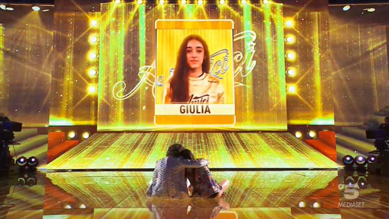 finale amici 2021 carta vincitore giulia