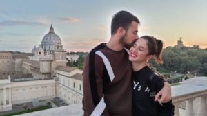 Lodovica Comello, com’è cambiata grazie al marito e scelta secondo figlio Lodovica Comello, com’è cambiata grazie al marito e scelta secondo figlio