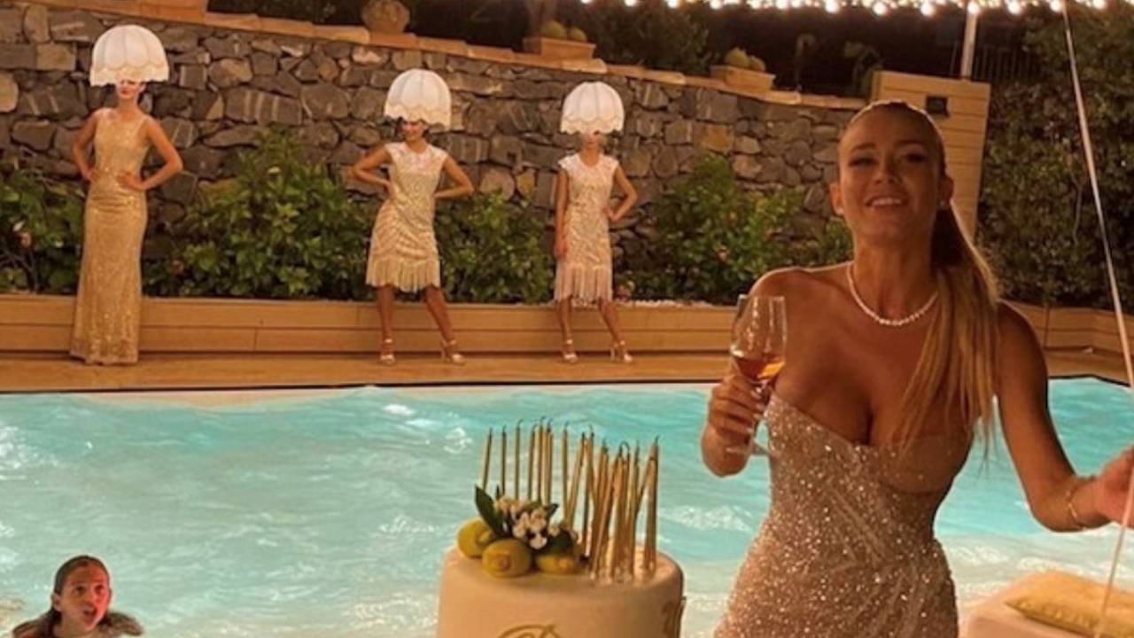 diletta leotta, compleanno donne lampadario