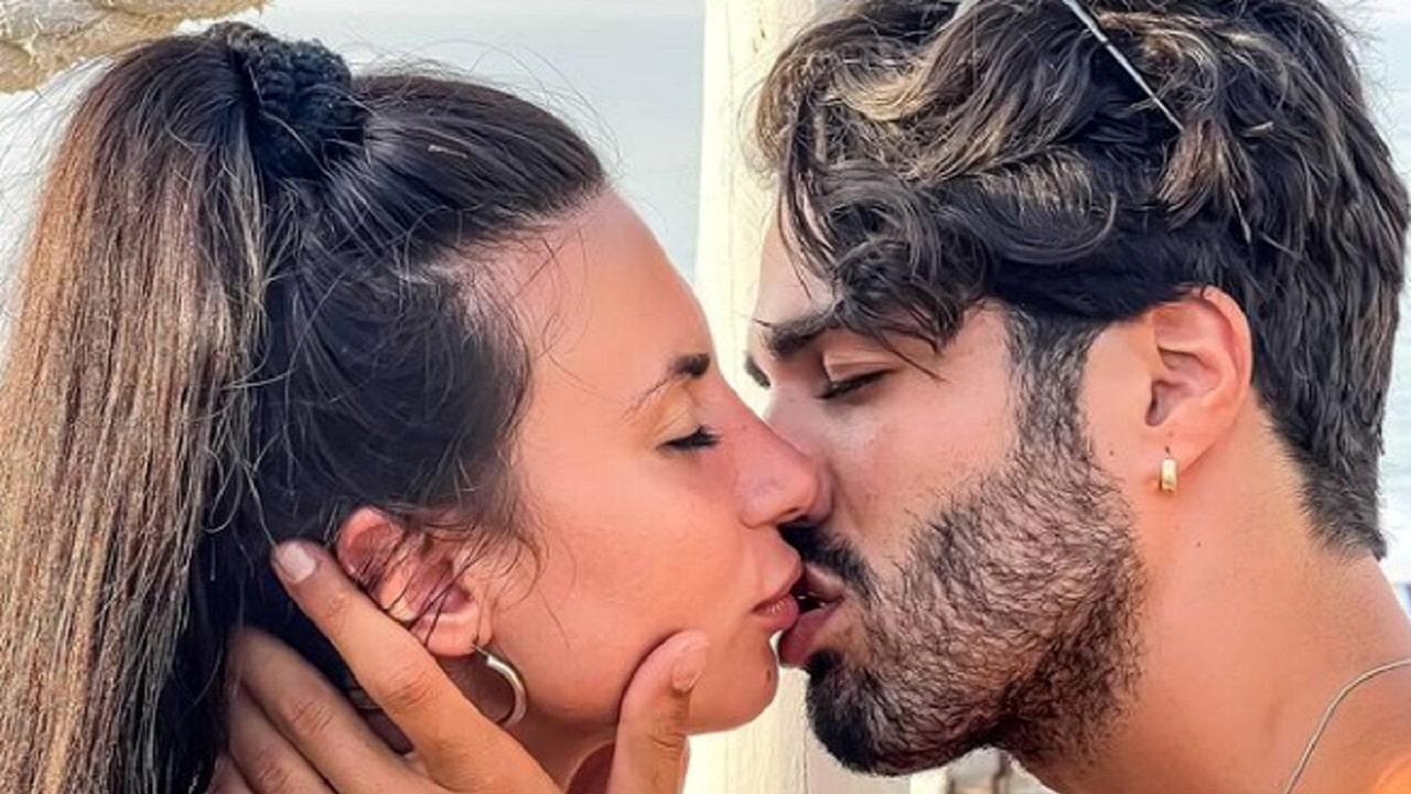 Luciano Punzo bacio a Manuela Carriero
